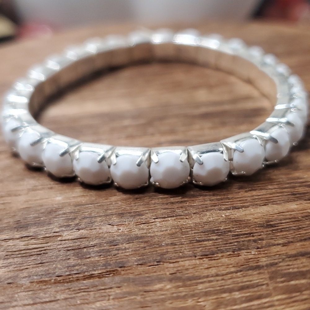 B3226‎ white wedding bracelet stretch